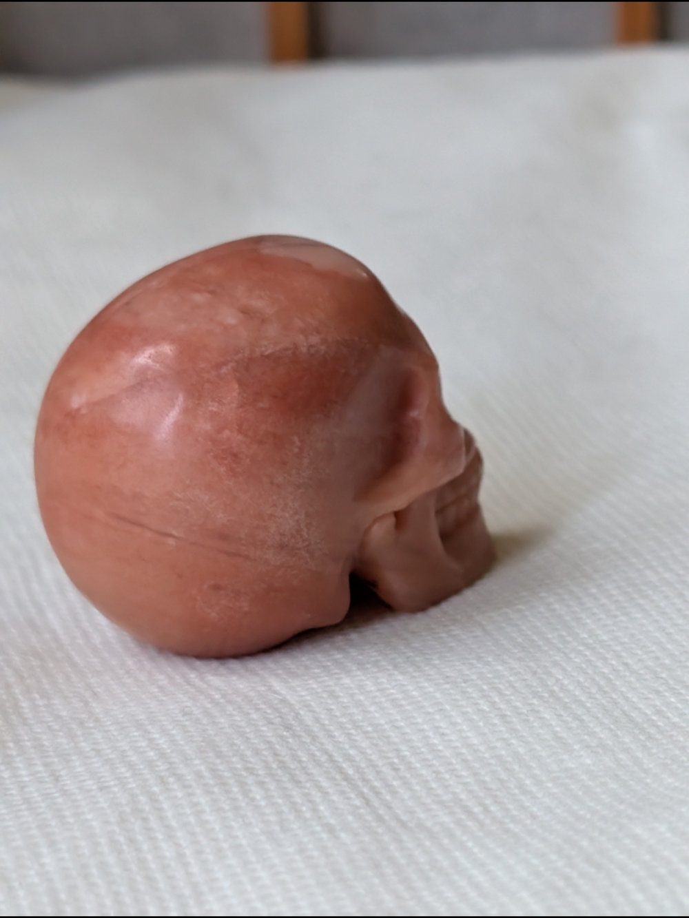 2" Pink Carmine Jade Hand Carved Stone Skull Natural Gemstone Memento Mori Girly - Picture 4 of 5